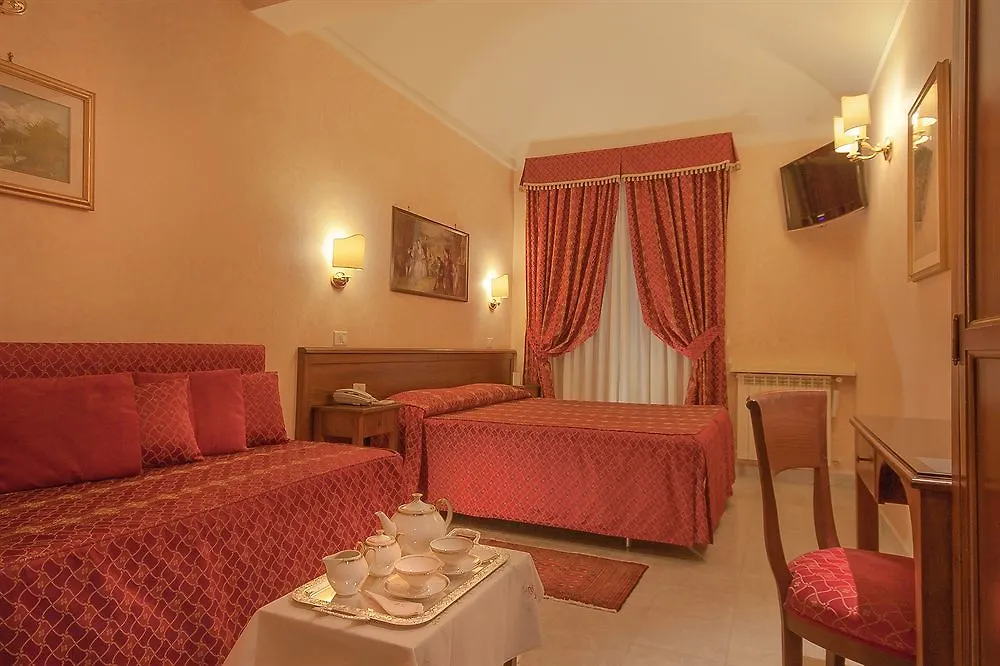 Hotel Silla Rome 2*,